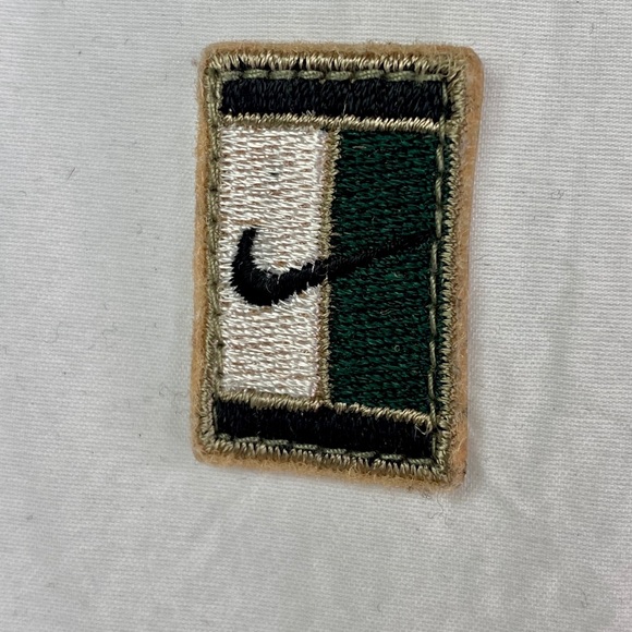 Vintage Nike White Green Windbreaker Jacket Size L - Picture 3 of 7